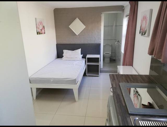 0 BEDROOM PROPERTY TO RENT IN WOODSTOCK UPPER